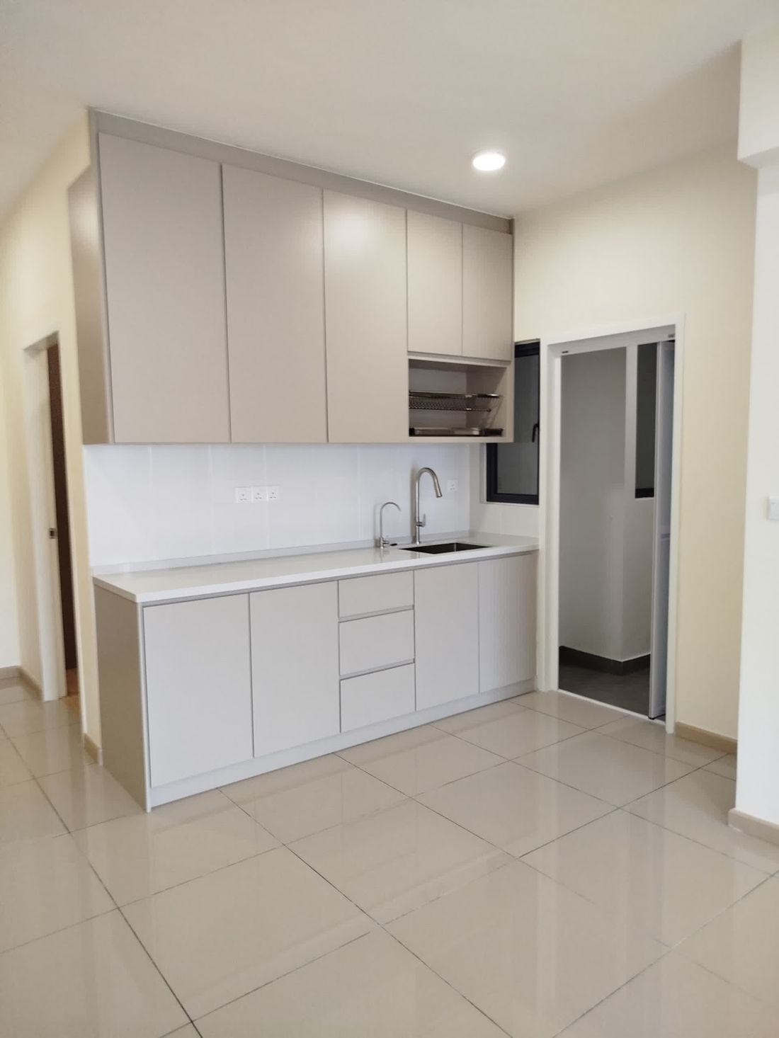 Kitchen cabinets